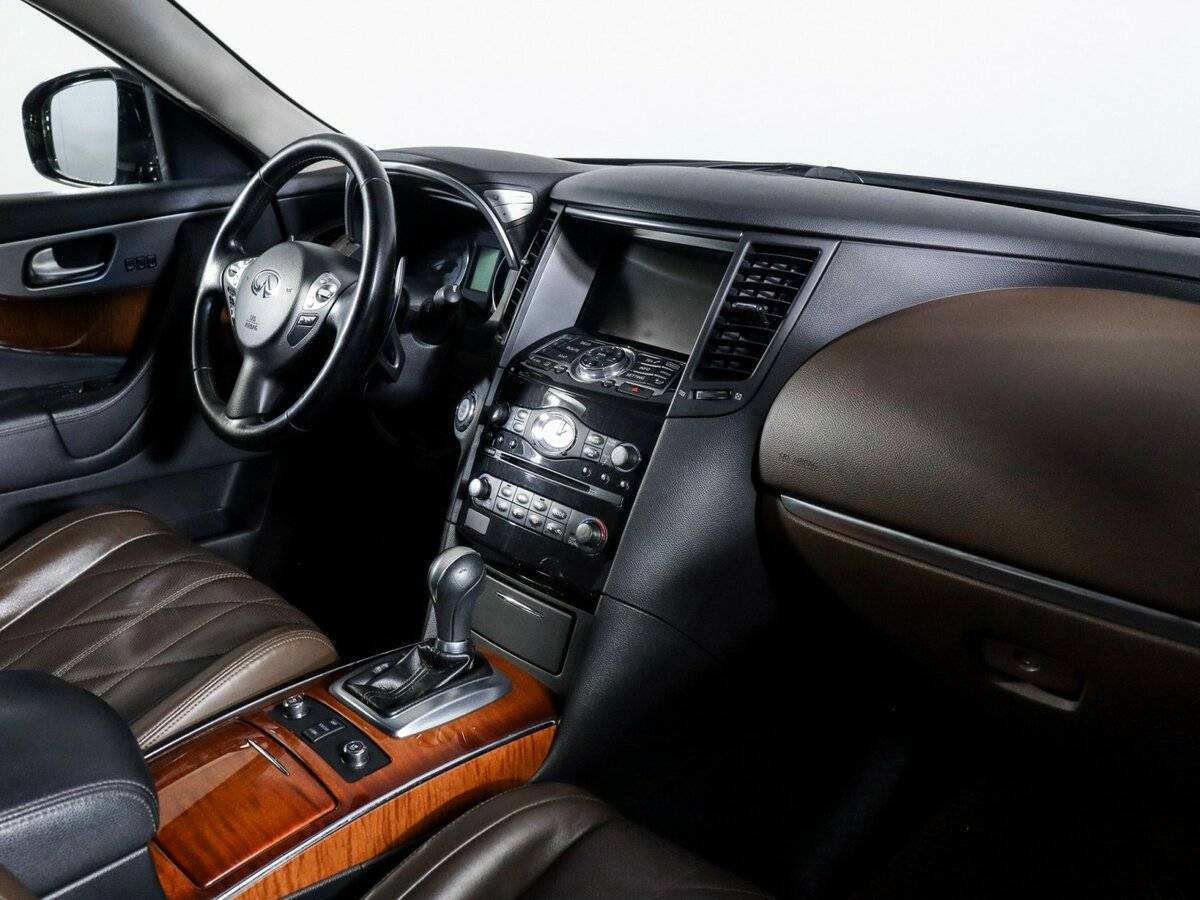 Б/У Инфинити Ф-Икс 2013 года. Фото: #3