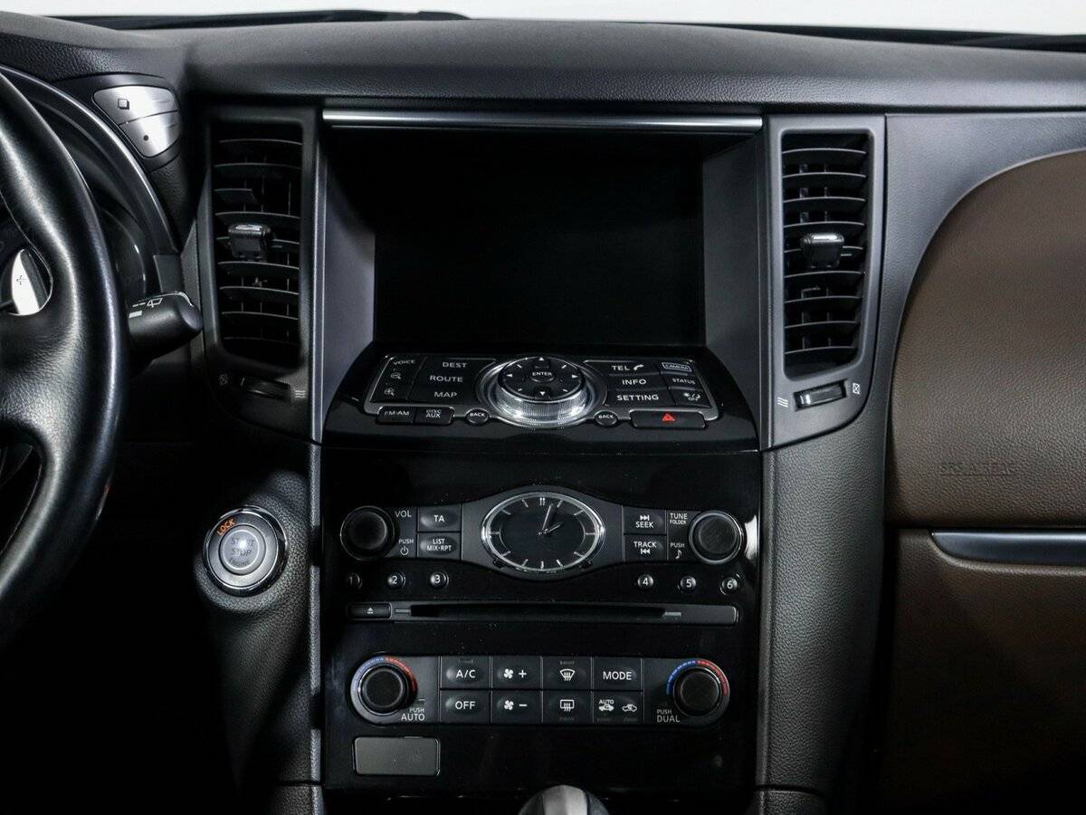 Б/У Инфинити Ф-Икс 2013 года. Фото: #7