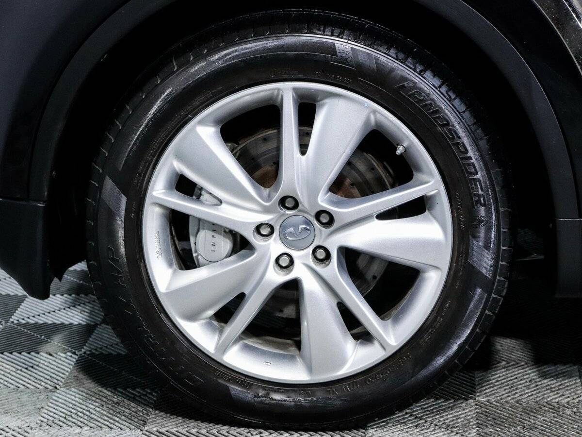 Б/У Инфинити Ф-Икс 2013 года. Фото: #9