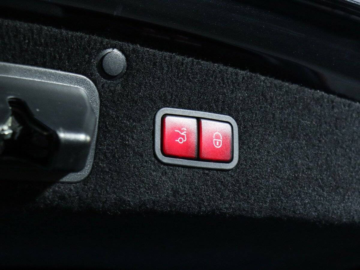 Б/У Мерседес-Бенц С-Класс 2015 года. Фото: #24