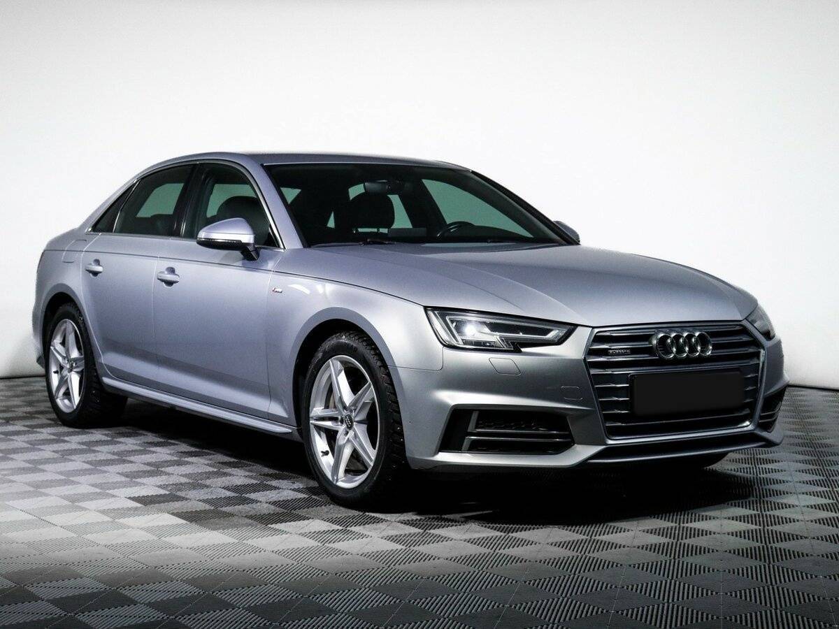 Б/У Ауди А4 2017 года. Фото: #2