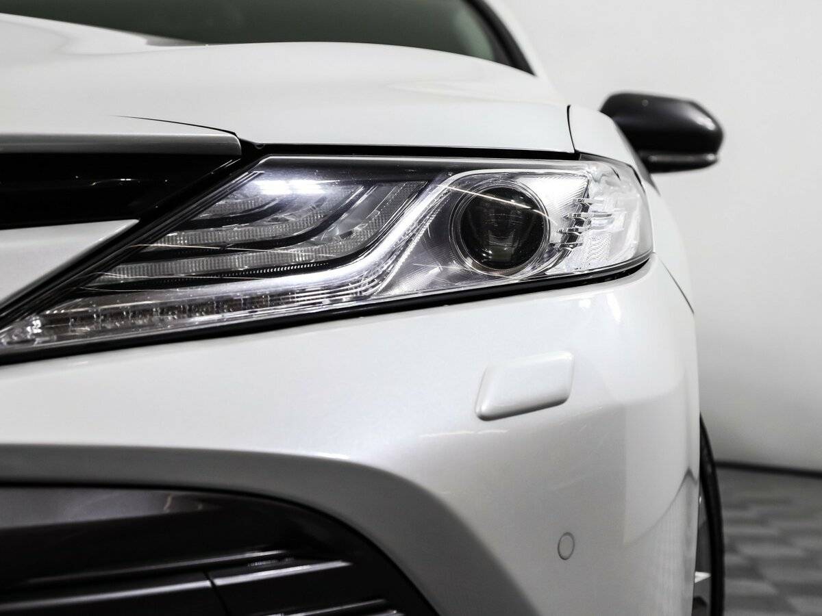 Б/У Тойота Камри 2020 года. Фото: #15