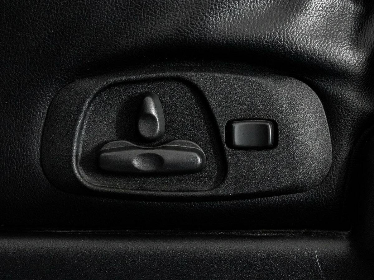 Б/У Митсубиши Паджеро 2011 года. Фото: #11