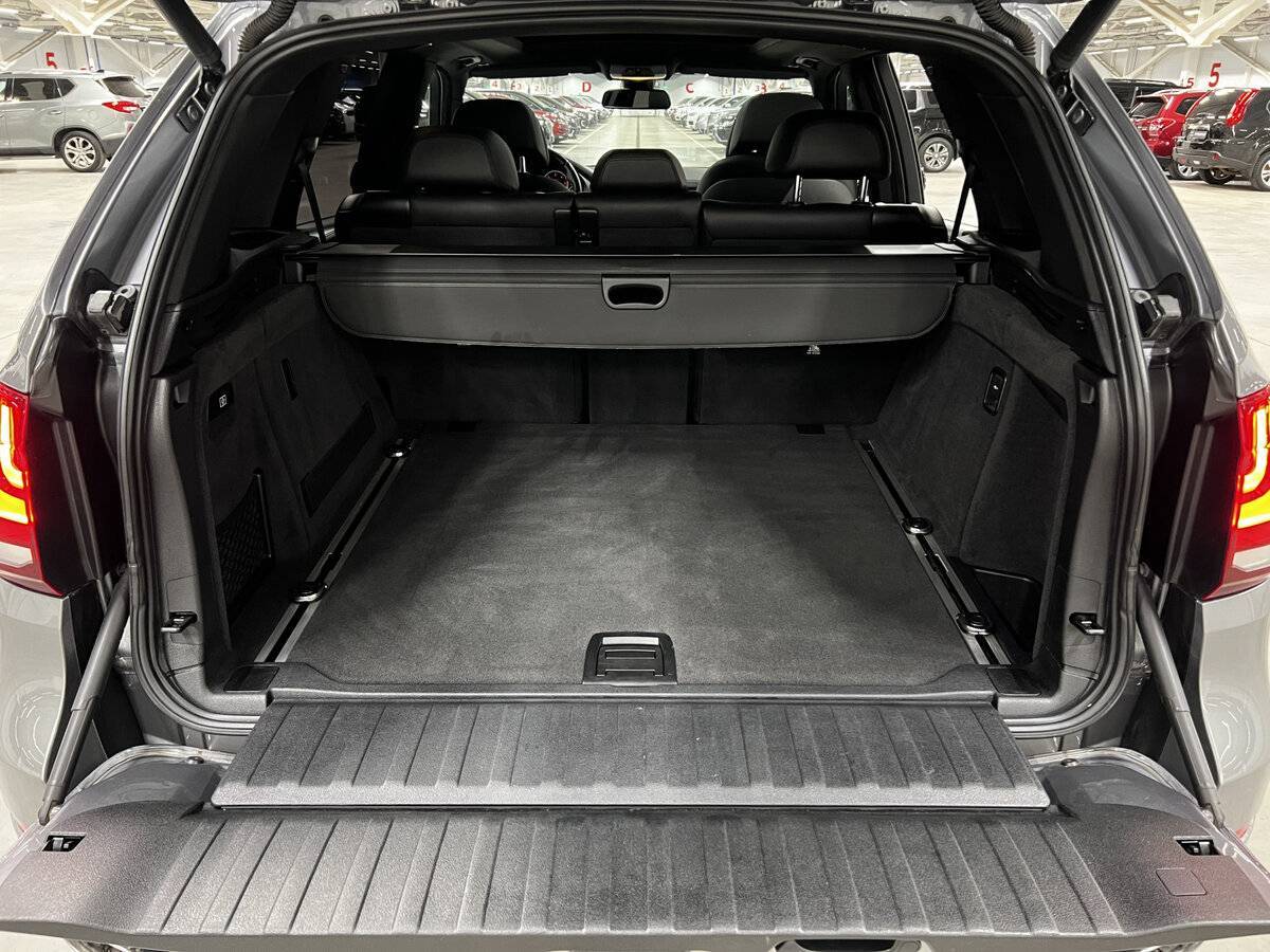 Б/У БМВ Икс5 2015 года. Фото: #9