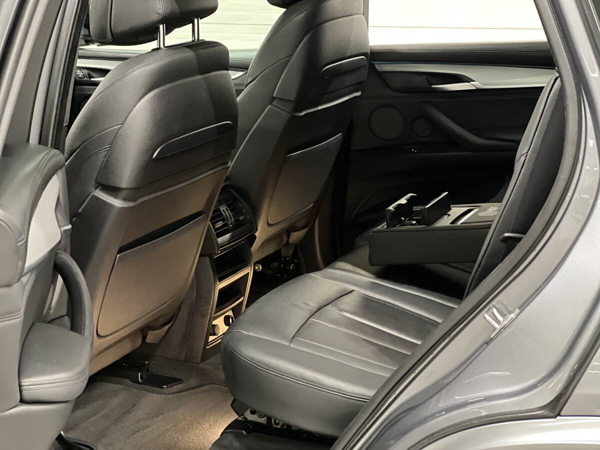 Б/У БМВ Икс5 2015 года. Фото: #11