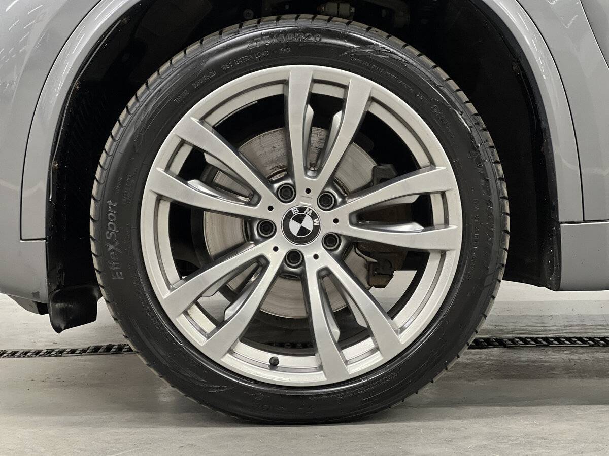 Б/У БМВ Икс5 2015 года. Фото: #17