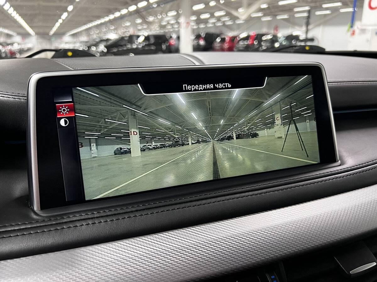 Б/У БМВ Икс5 2015 года. Фото: #19