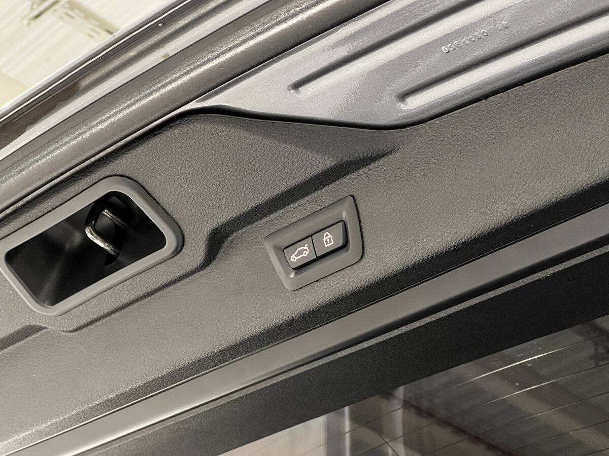 Б/У БМВ Икс5 2015 года. Фото: #28