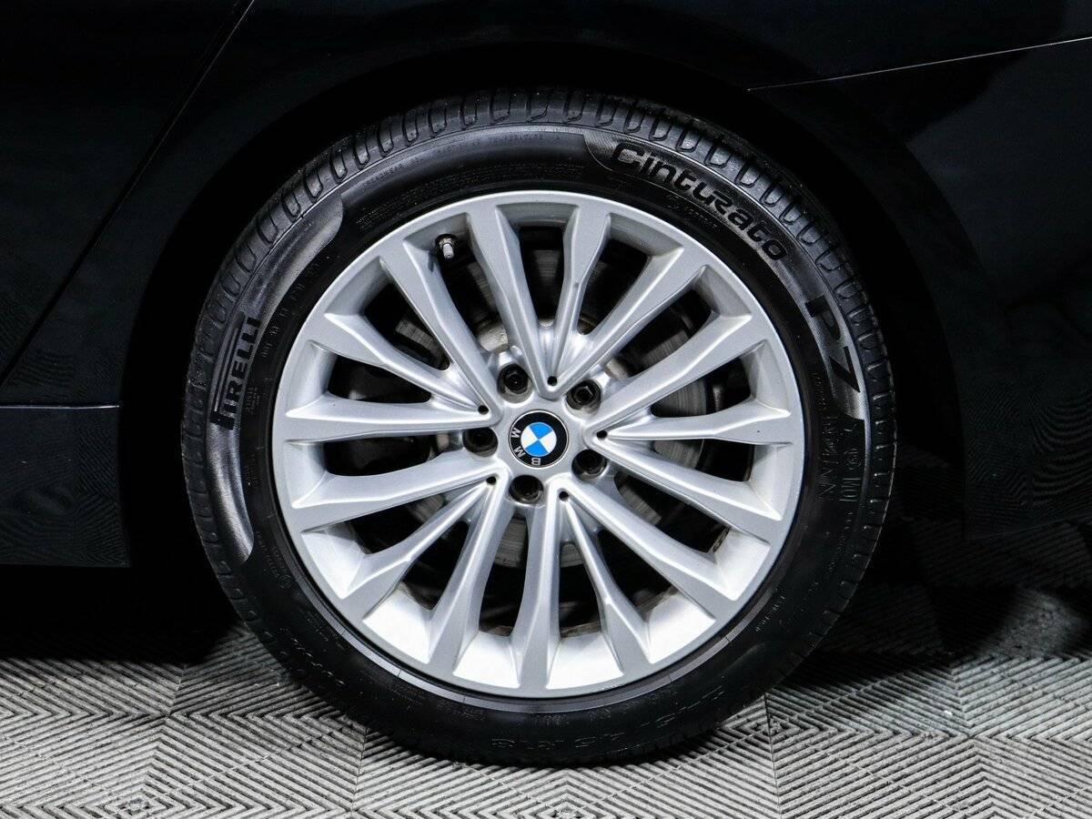 Б/У БМВ 5 серии 2020 года. Фото: #11