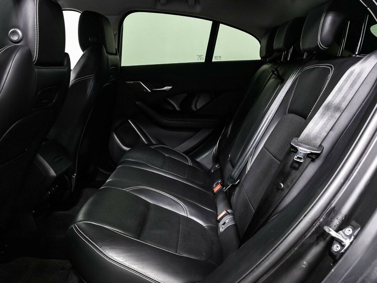 Б/У Ягуар Ай-Пэйс 2019 года. Фото: #13