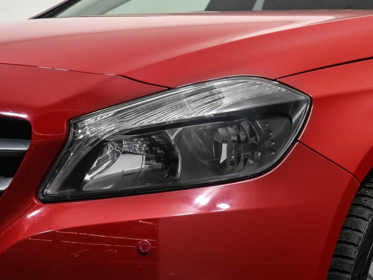 Б/У Мерседес-Бенц А-Класс 2013 года. Фото: #12