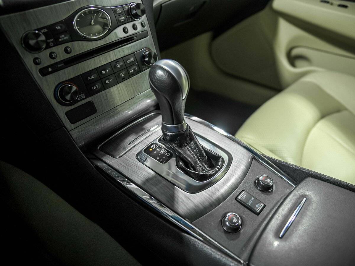 Б/У Инфинити Г 2013 года. Фото: #11