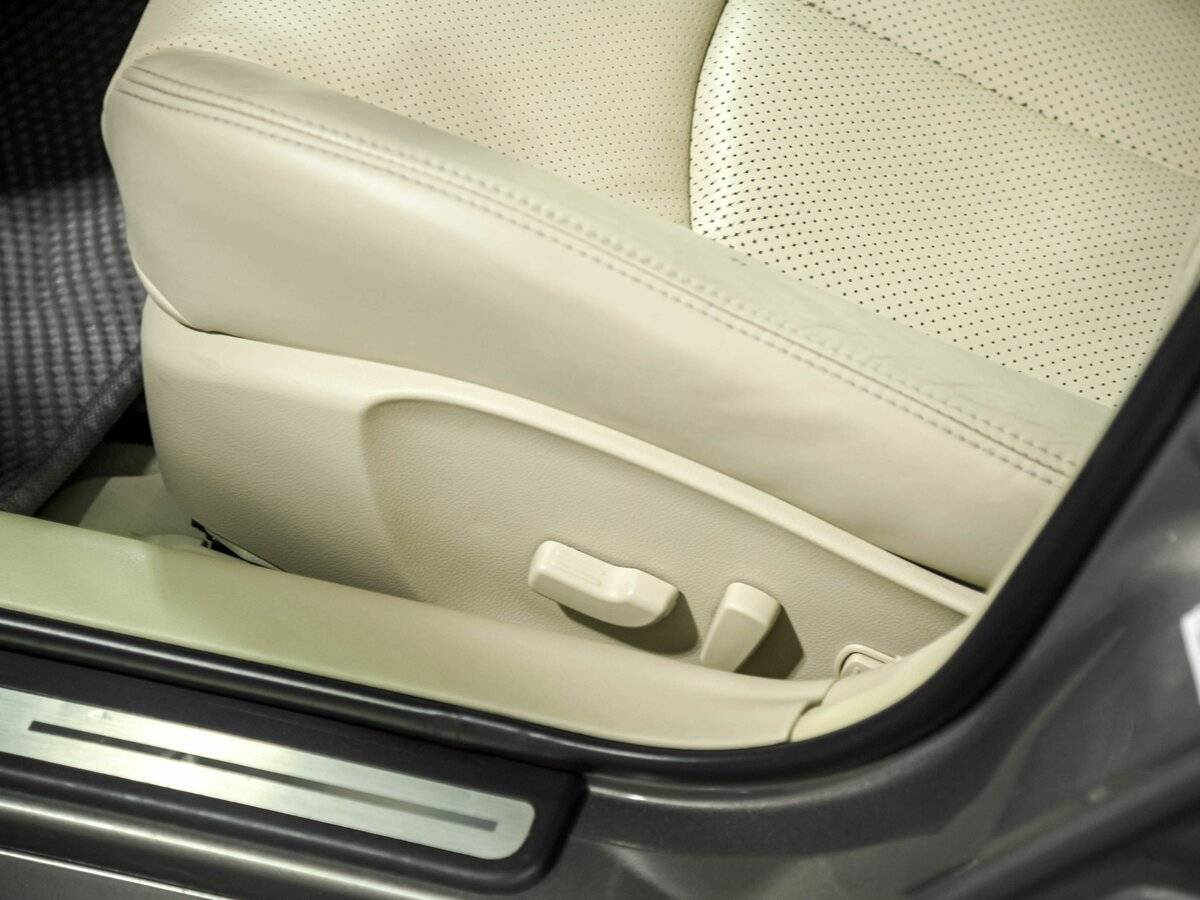 Б/У Инфинити Г 2013 года. Фото: #15