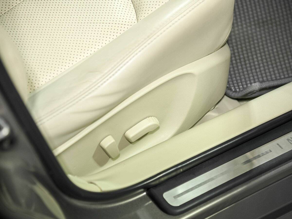 Б/У Инфинити Г 2013 года. Фото: #18