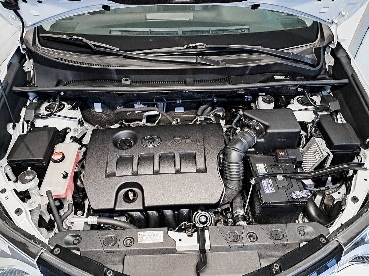 Б/У Тойота Рав4 2016 года. Фото: #8