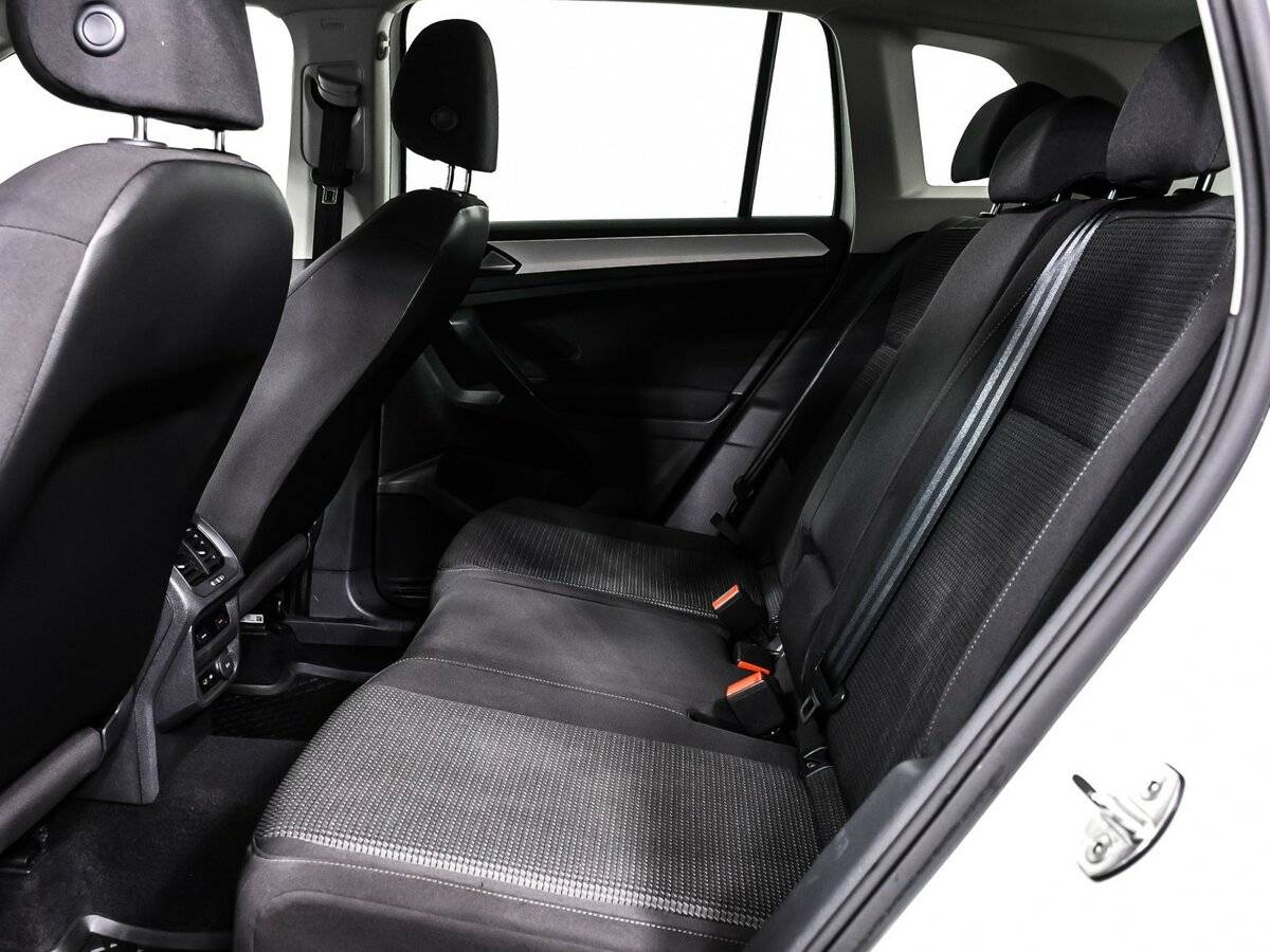 Б/У Фольксваген Тигуан 2019 года. Фото: #12