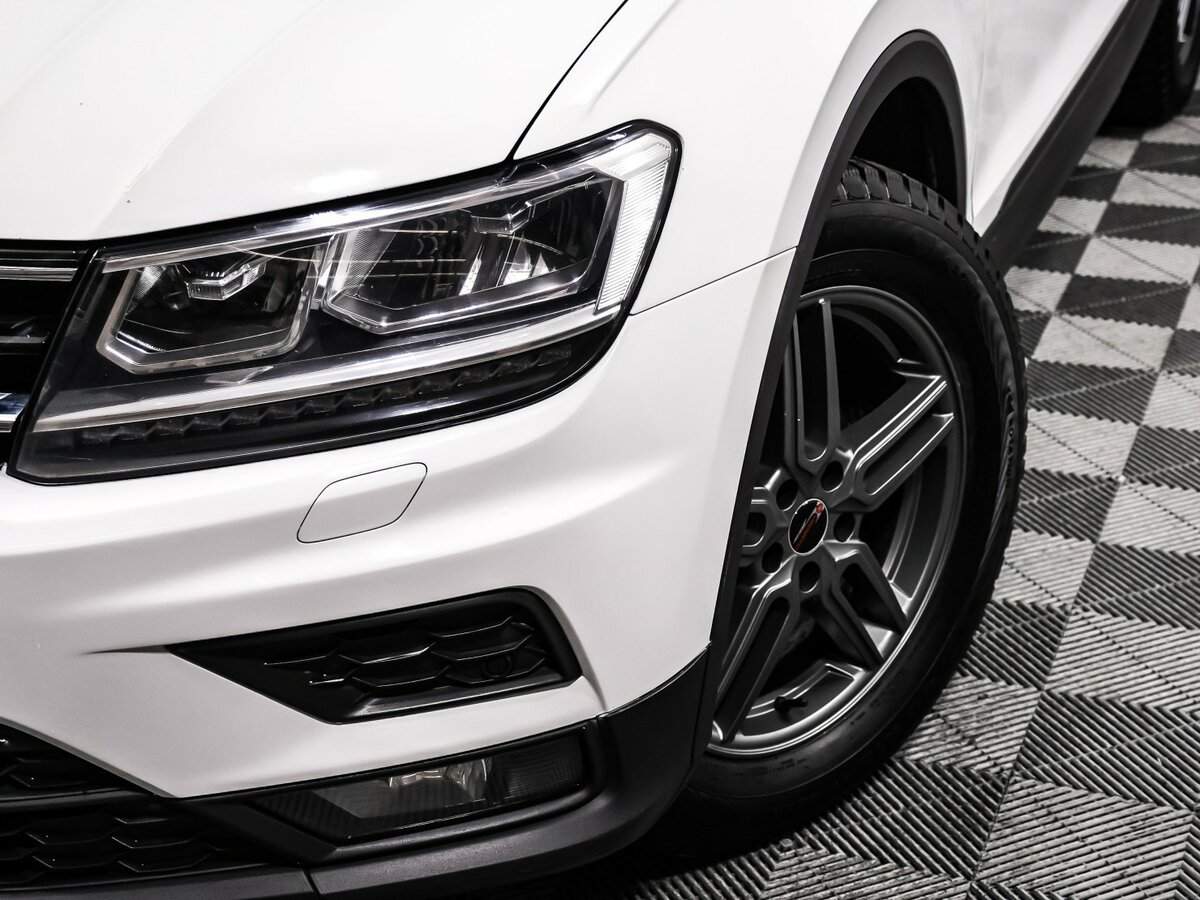 Б/У Фольксваген Тигуан 2019 года. Фото: #13