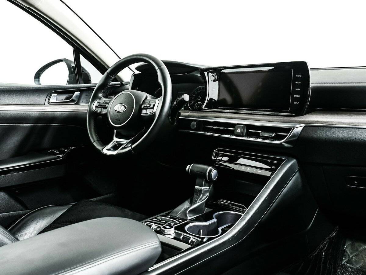 Б/У Киа К5 2021 года. Фото: #8