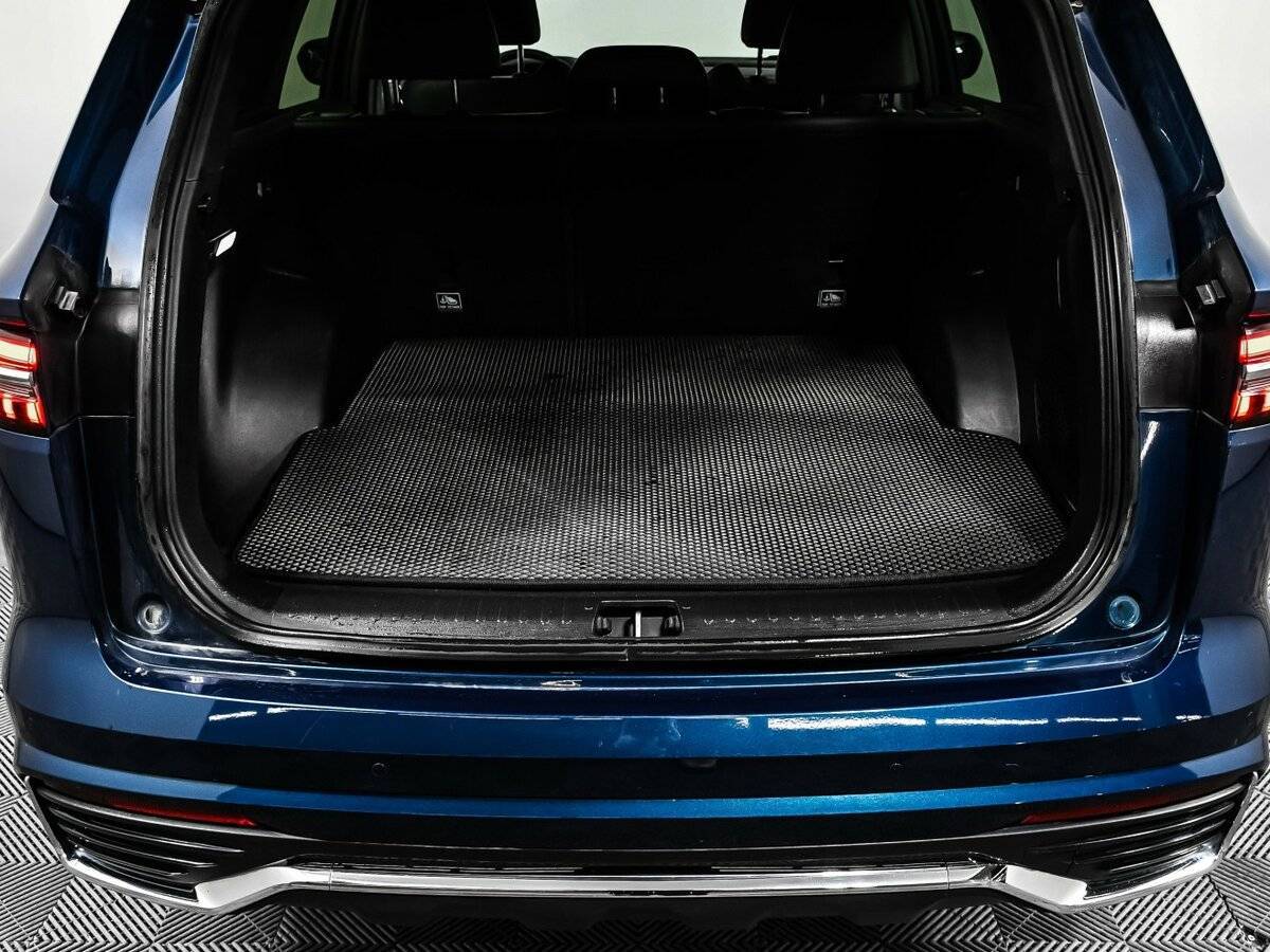 Б/У Джили Монжаро 2024 года. Фото: #15