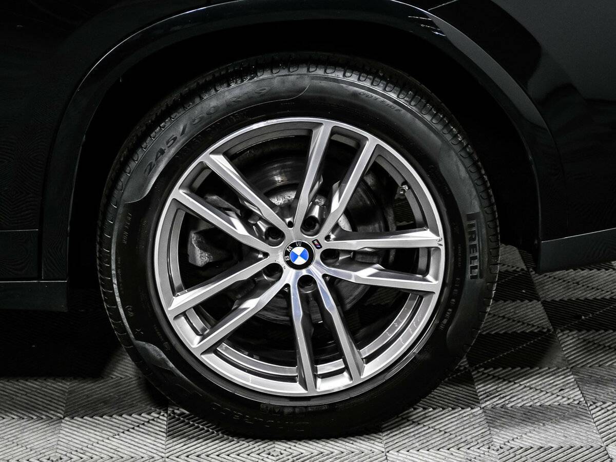 Б/У БМВ Икс4 2018 года. Фото: #14