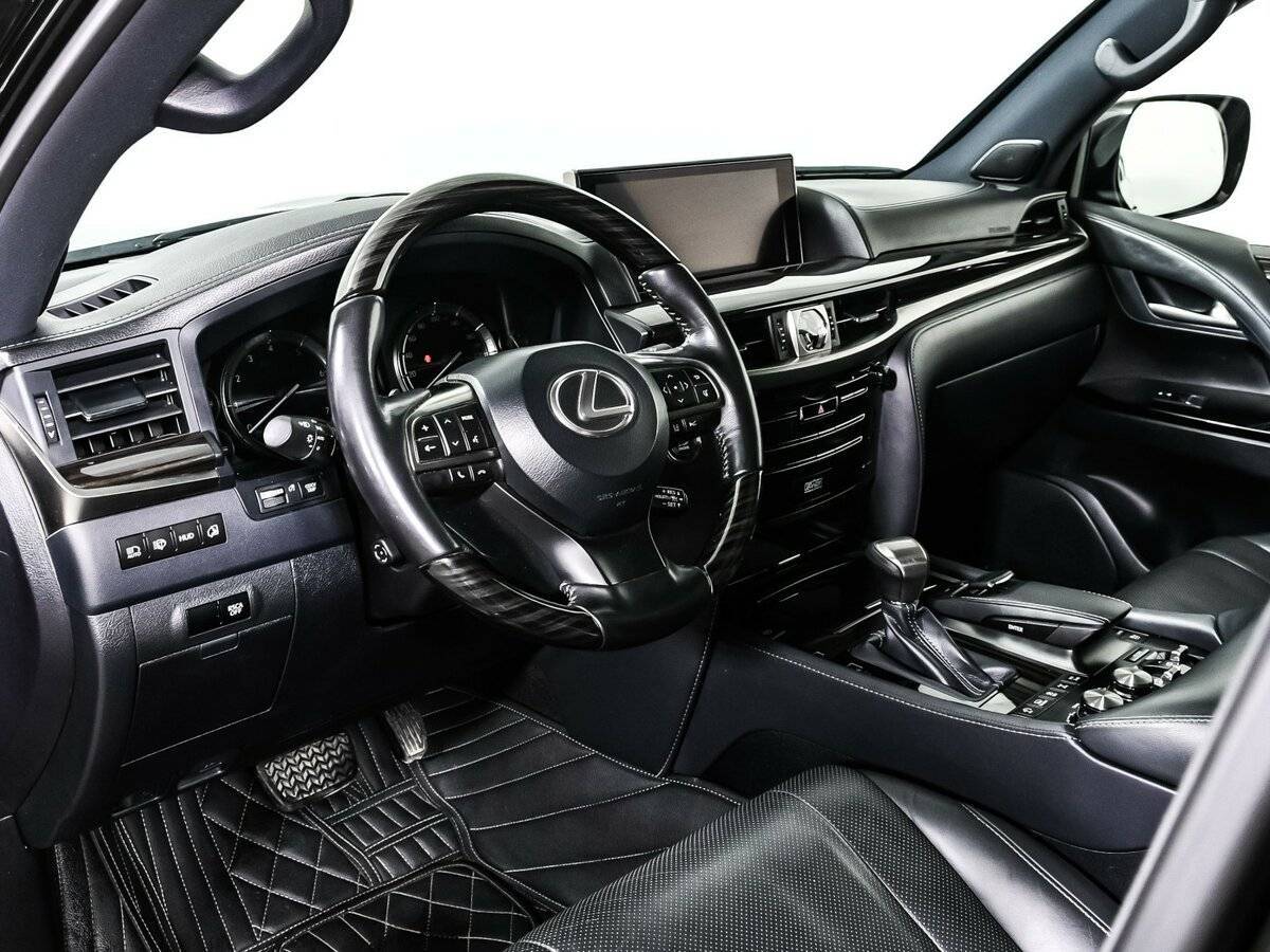 Б/У Лексус Л-Икс 2019 года. Фото: #12