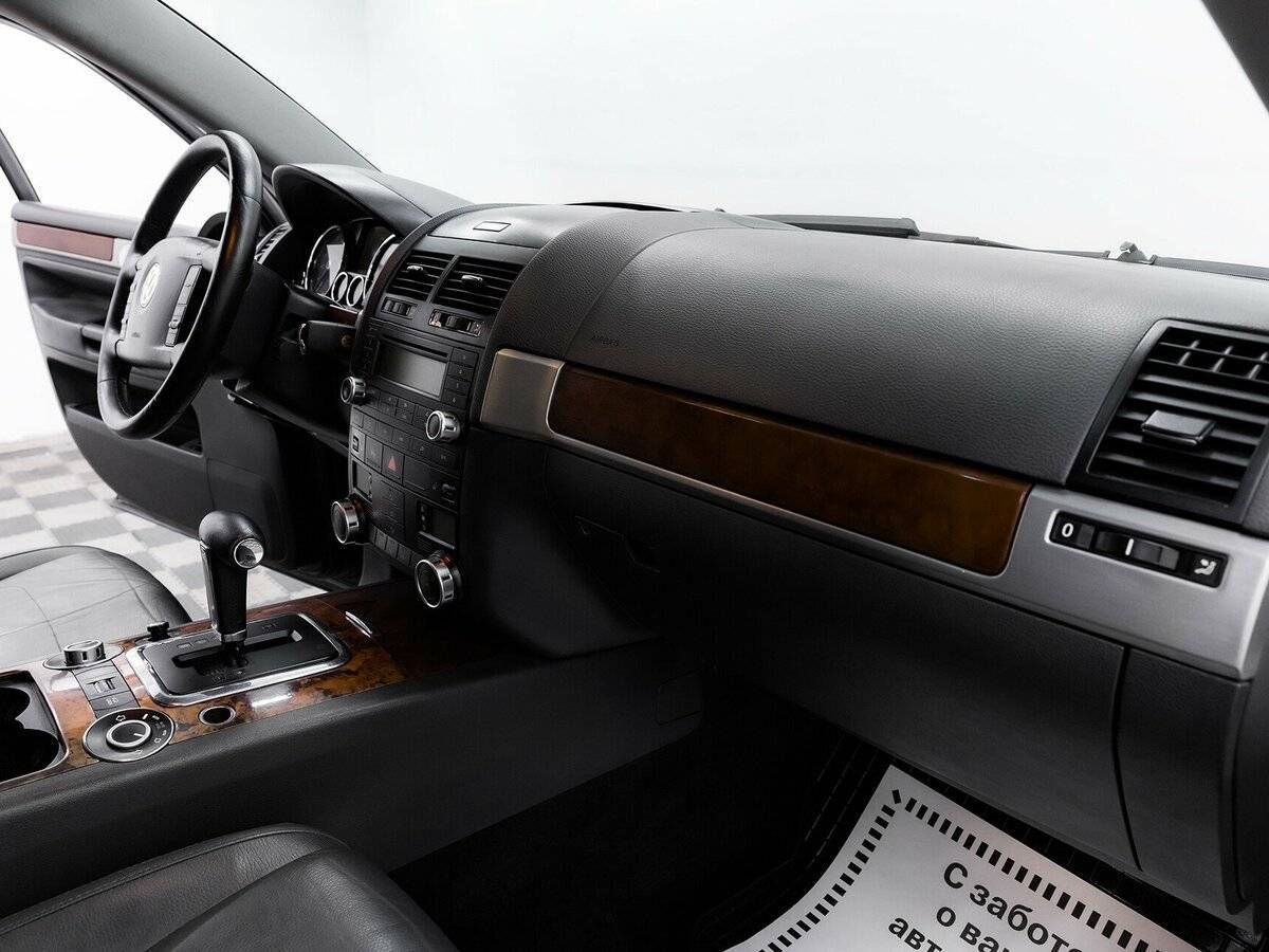 Б/У Фольксваген Туарег 2008 года. Фото: #12