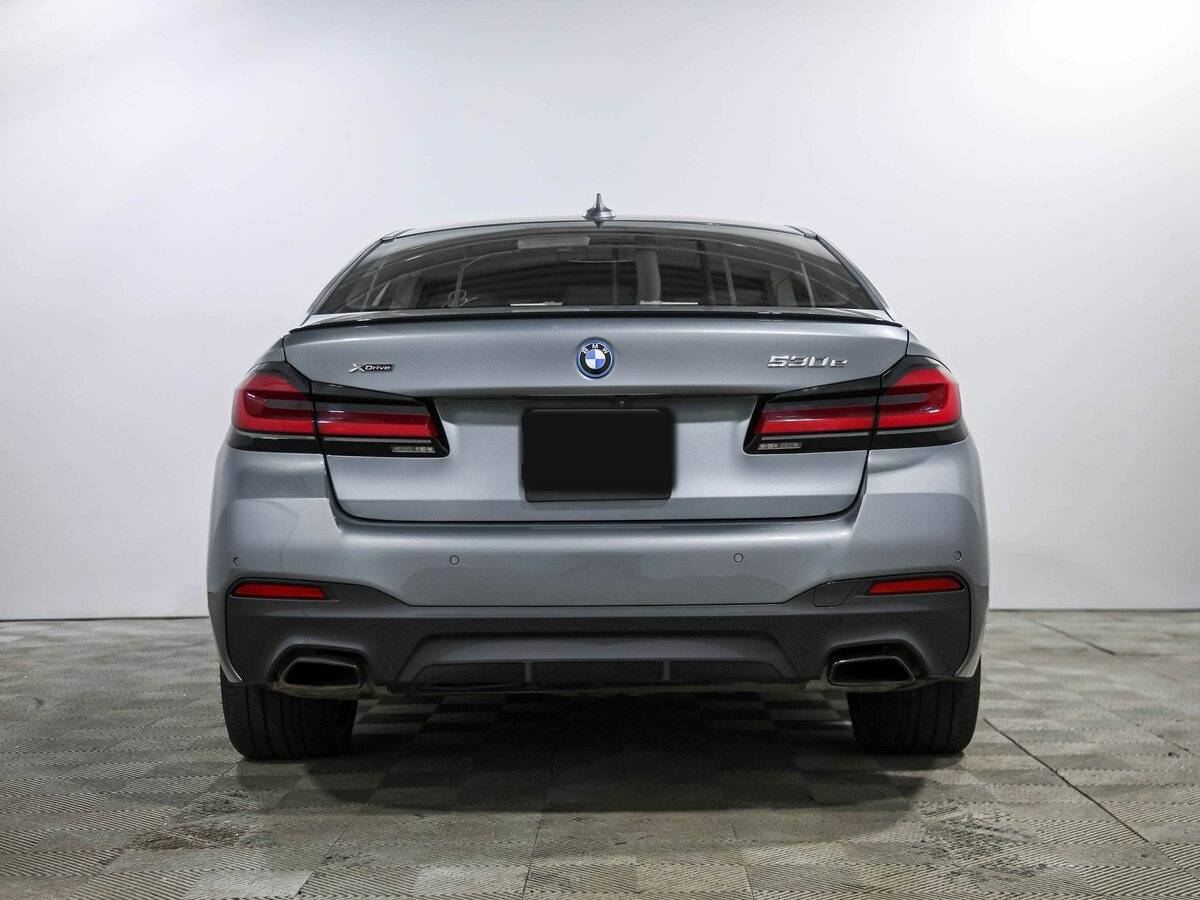 Б/У БМВ 5 серии 2022 года. Фото: #3