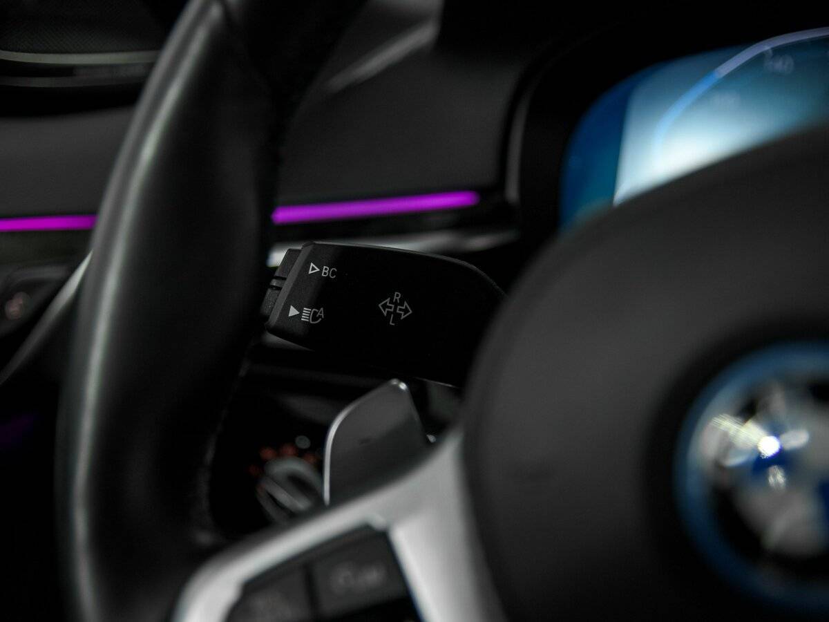 Б/У БМВ 5 серии 2022 года. Фото: #8