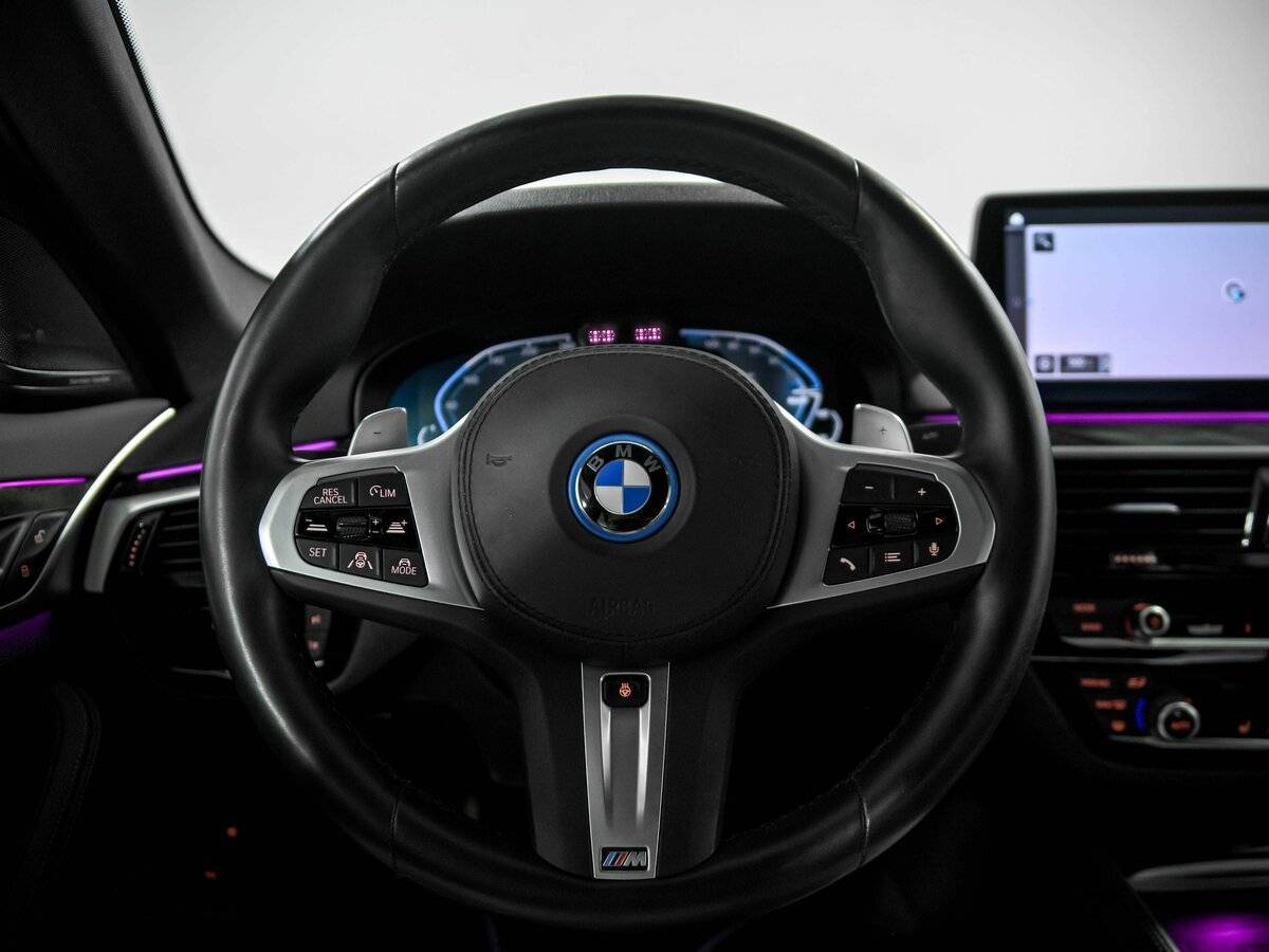 Б/У БМВ 5 серии 2022 года. Фото: #9