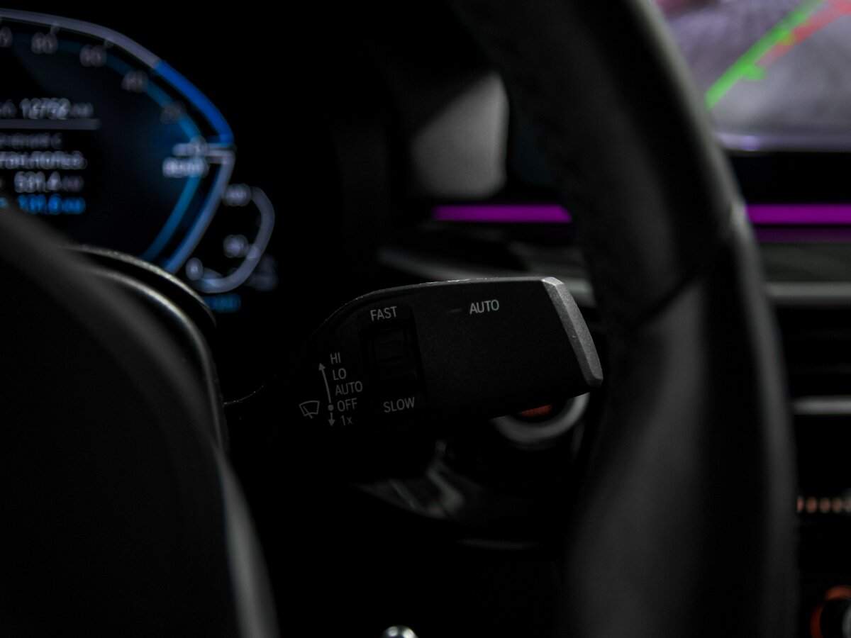 Б/У БМВ 5 серии 2022 года. Фото: #10