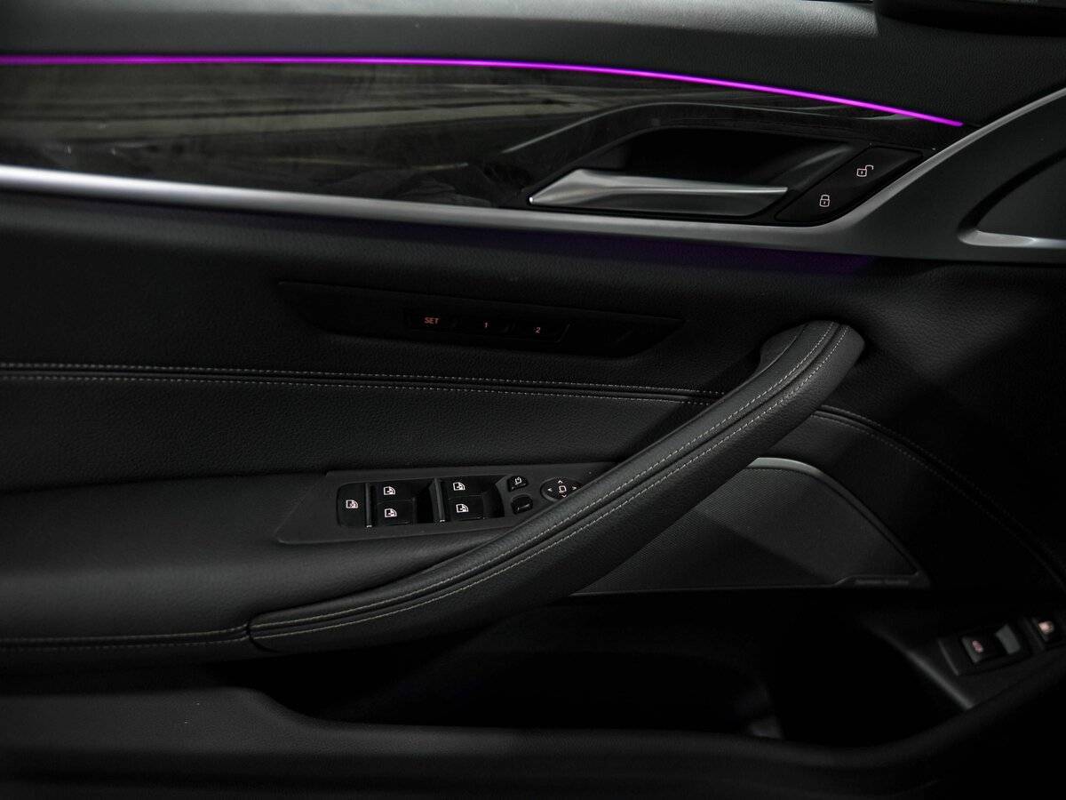 Б/У БМВ 5 серии 2022 года. Фото: #15