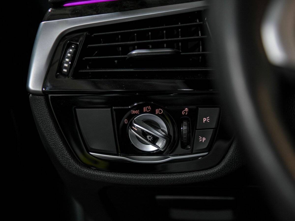 Б/У БМВ 5 серии 2022 года. Фото: #16