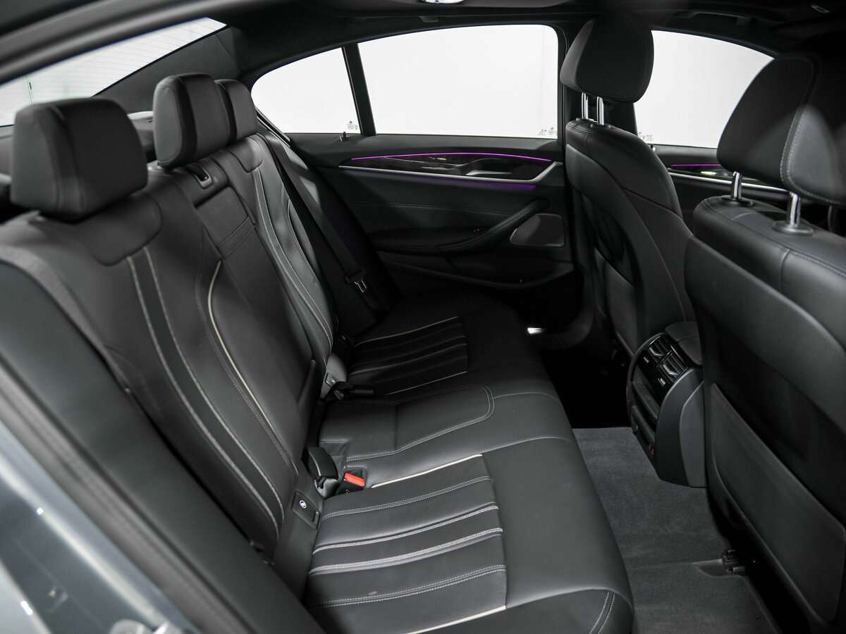 Б/У БМВ 5 серии 2022 года. Фото: #19