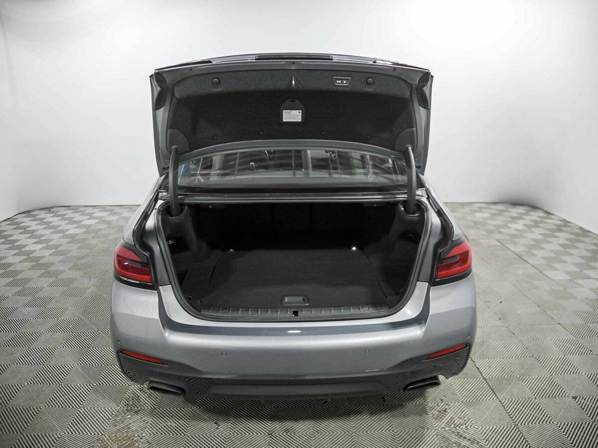 Б/У БМВ 5 серии 2022 года. Фото: #23