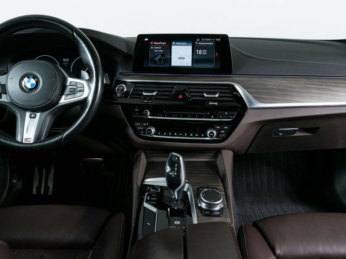 Б/У БМВ 5 серии 2018 года. Фото: #9