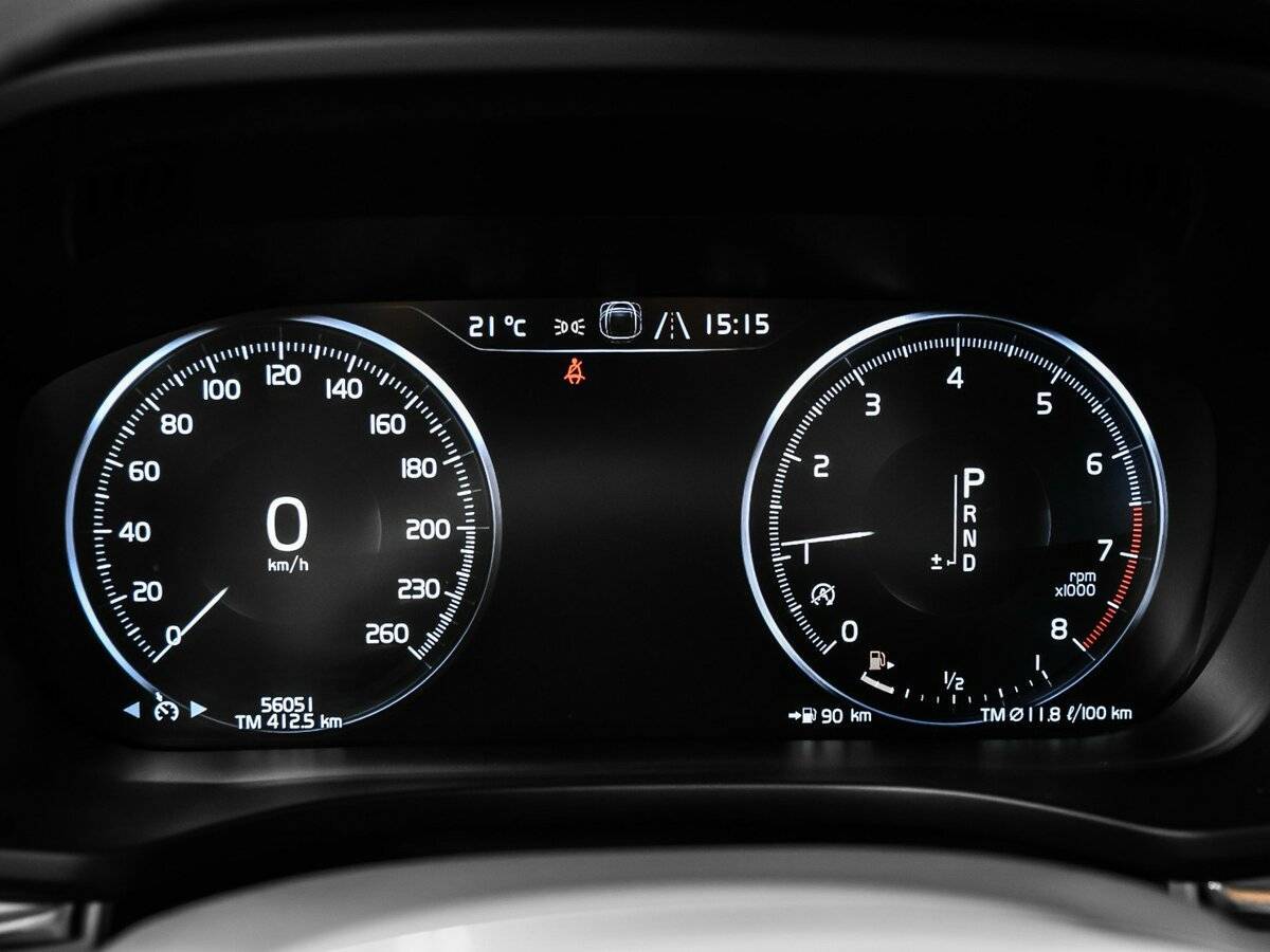 Б/У Вольво ИксЦ60 2020 года. Фото: #9