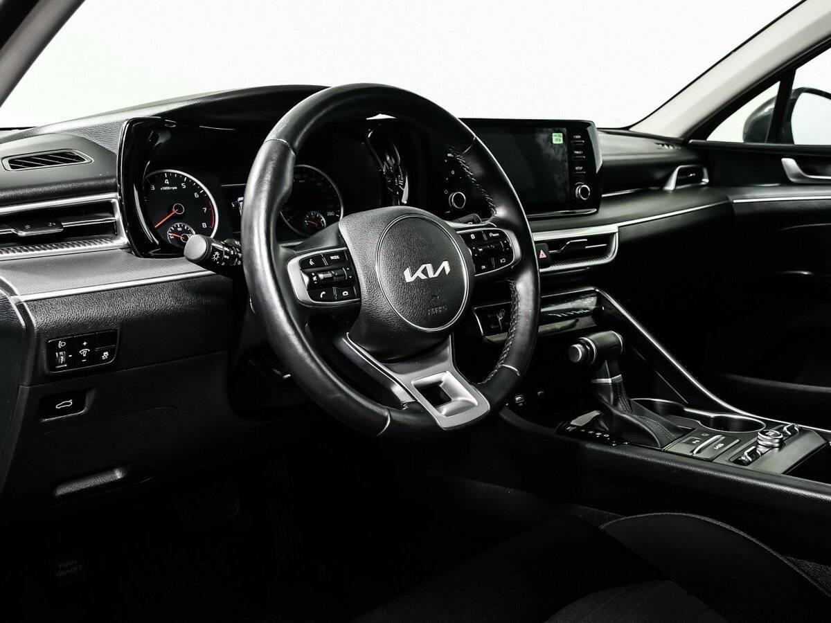 Б/У Киа К5 2023 года. Фото: #11