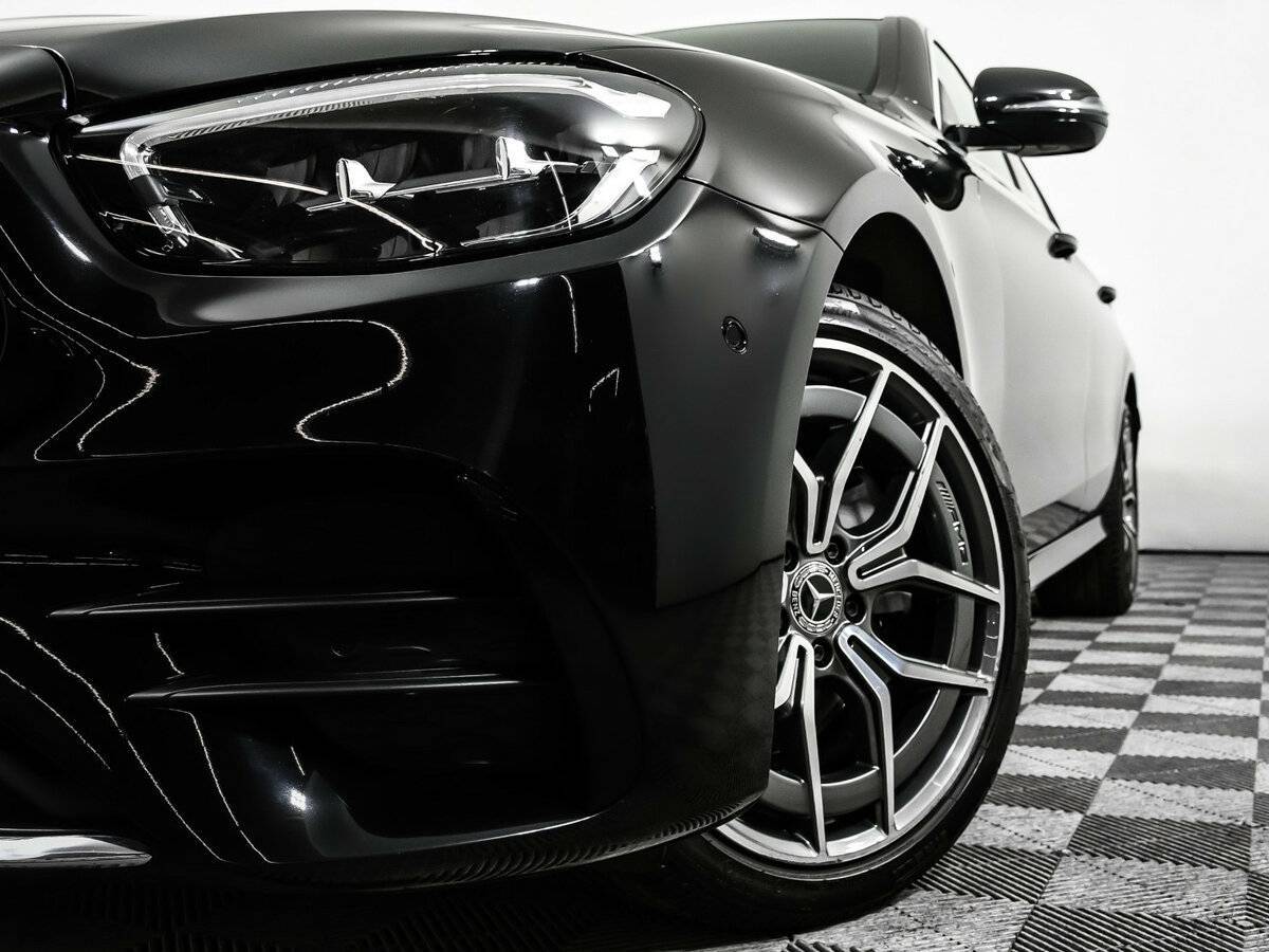 Б/У Мерседес-Бенц Е-Класс 2021 года. Фото: #13