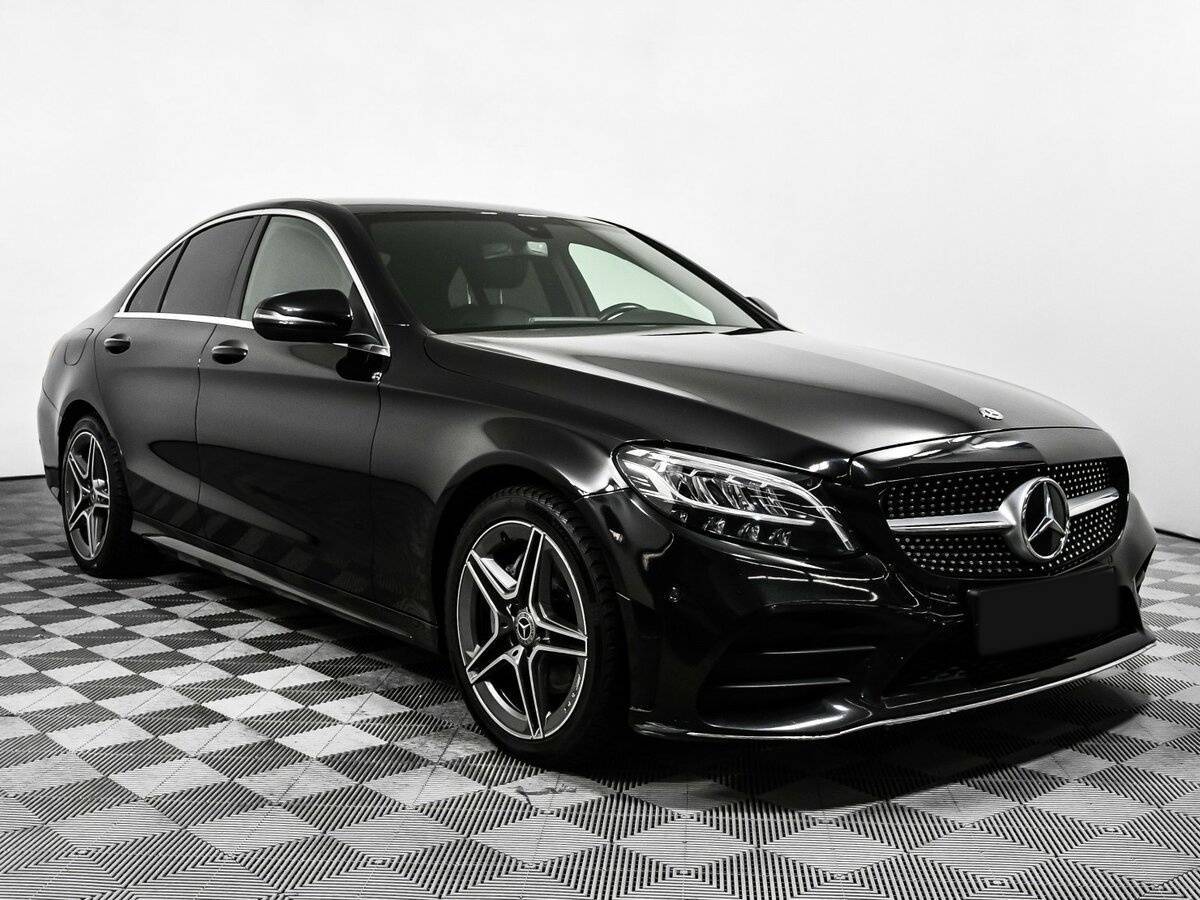 Б/У Мерседес-Бенц Ц-Класс 2019 года. Фото: #2