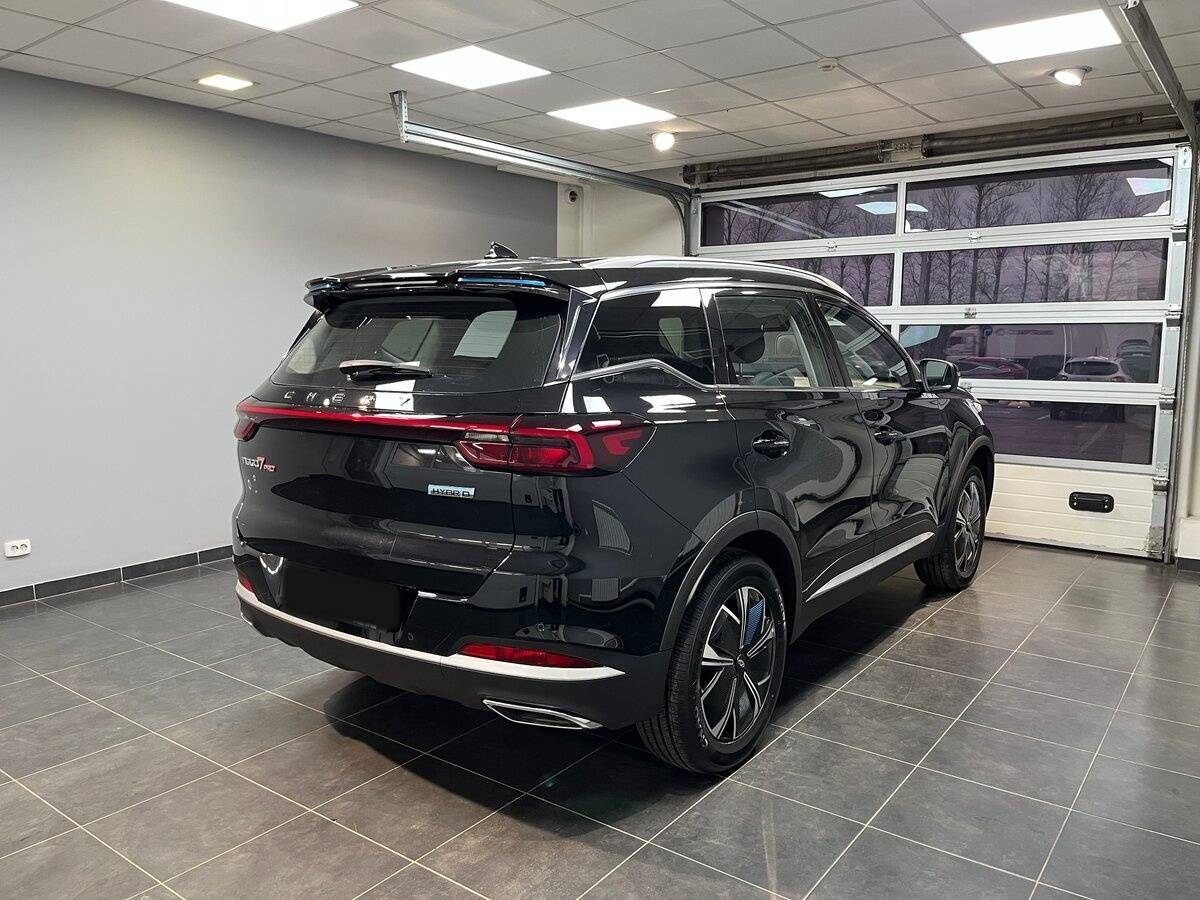 Б/У Чери Tiggo 7 Pro Plug-in Hybrid 2023 года. Фото: #3
