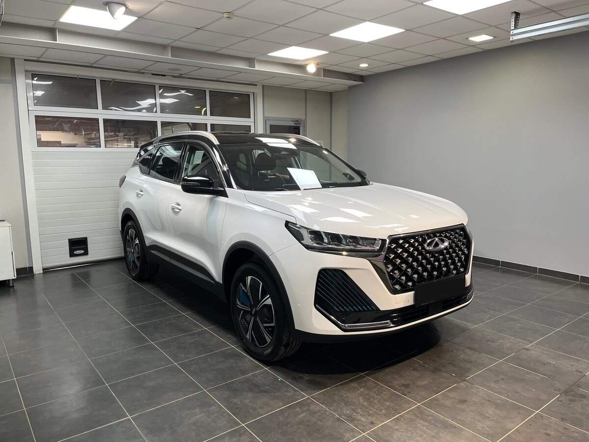 Б/У Чери Tiggo 7 Pro Plug-in Hybrid 2023 года. Фото: #2