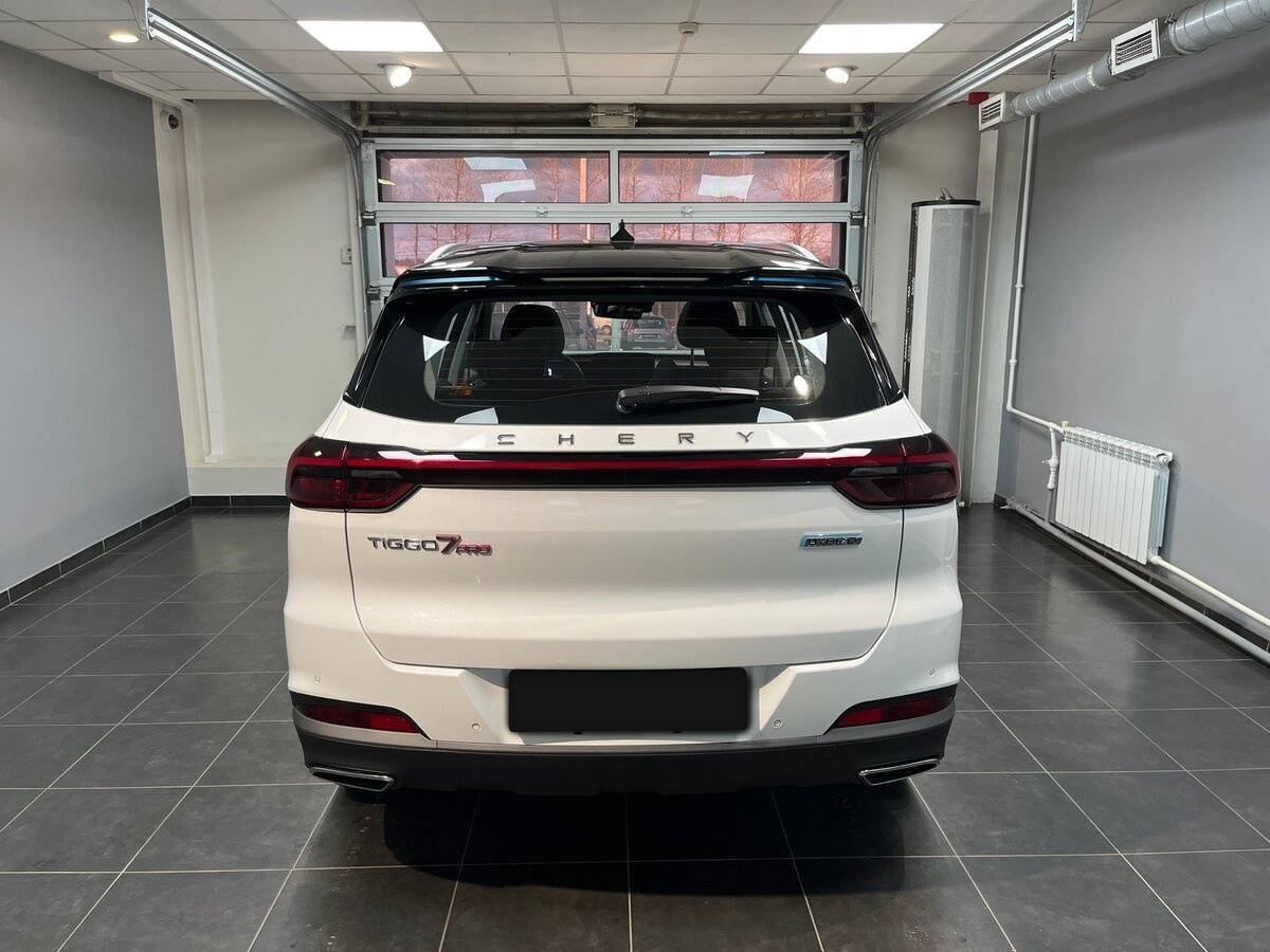 Б/У Чери Tiggo 7 Pro Plug-in Hybrid 2023 года. Фото: #4