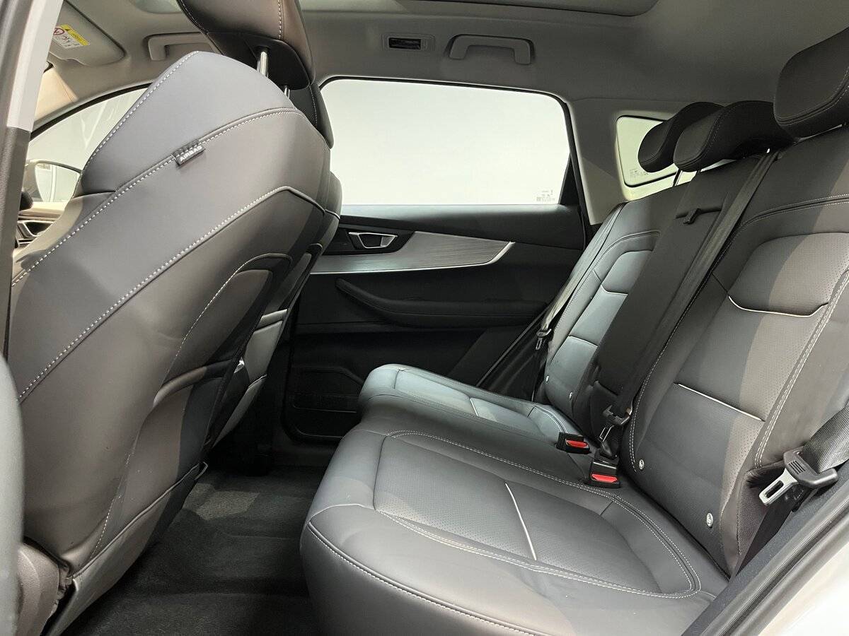 Б/У Чери Tiggo 7 Pro Plug-in Hybrid 2023 года. Фото: #28