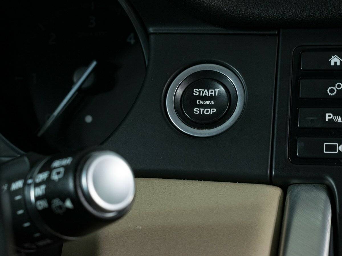 Б/У Лэнд Ровер Дискавери Спорт 2017 года. Фото: #12