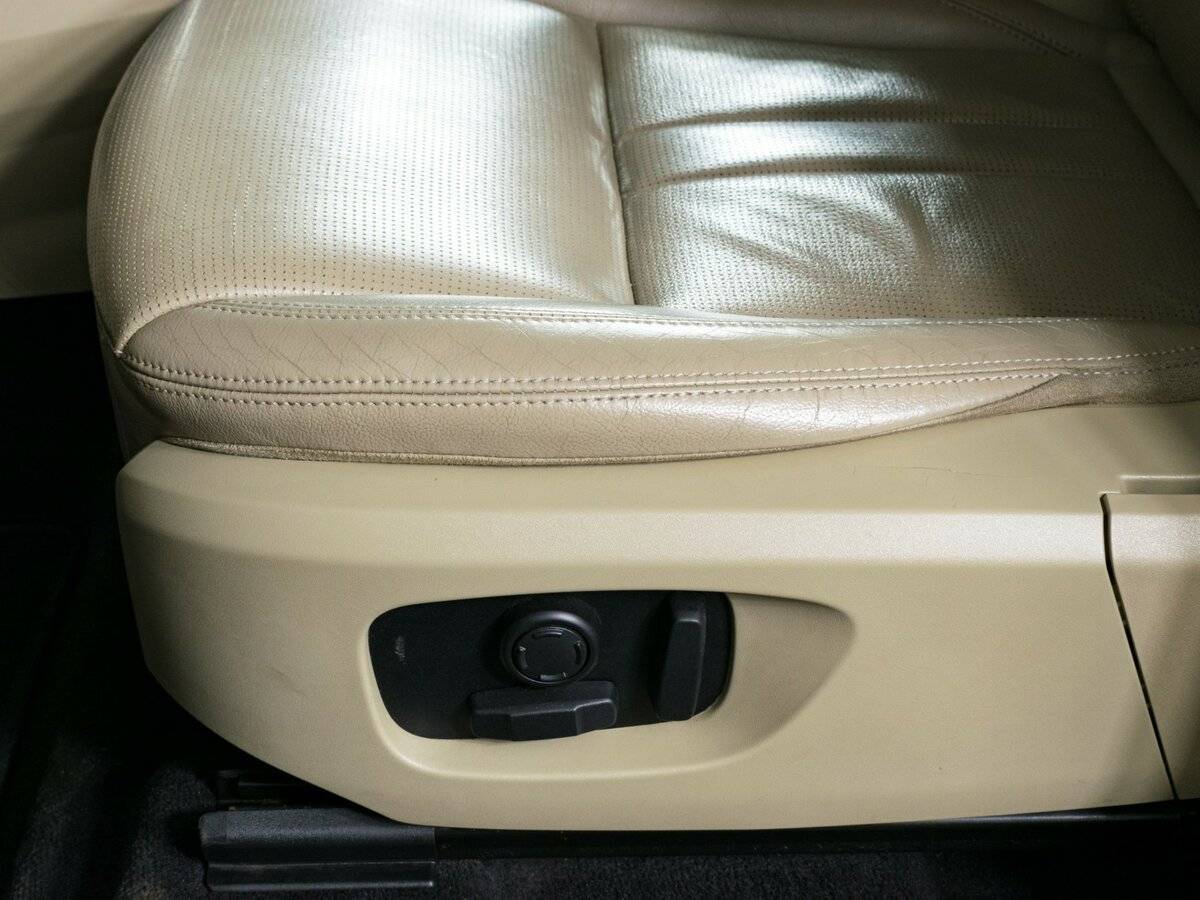 Б/У Лэнд Ровер Дискавери Спорт 2017 года. Фото: #15