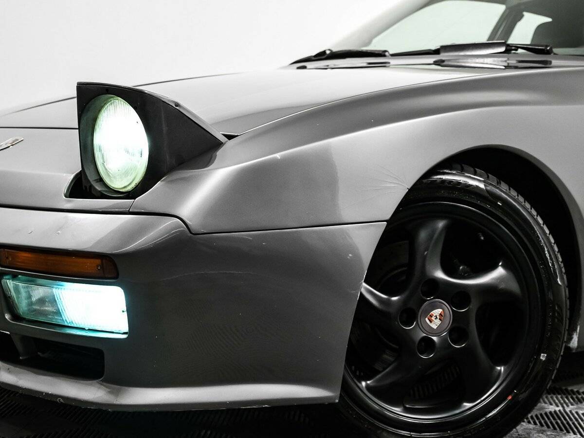 Б/У Порш 944 1986 года. Фото: #13