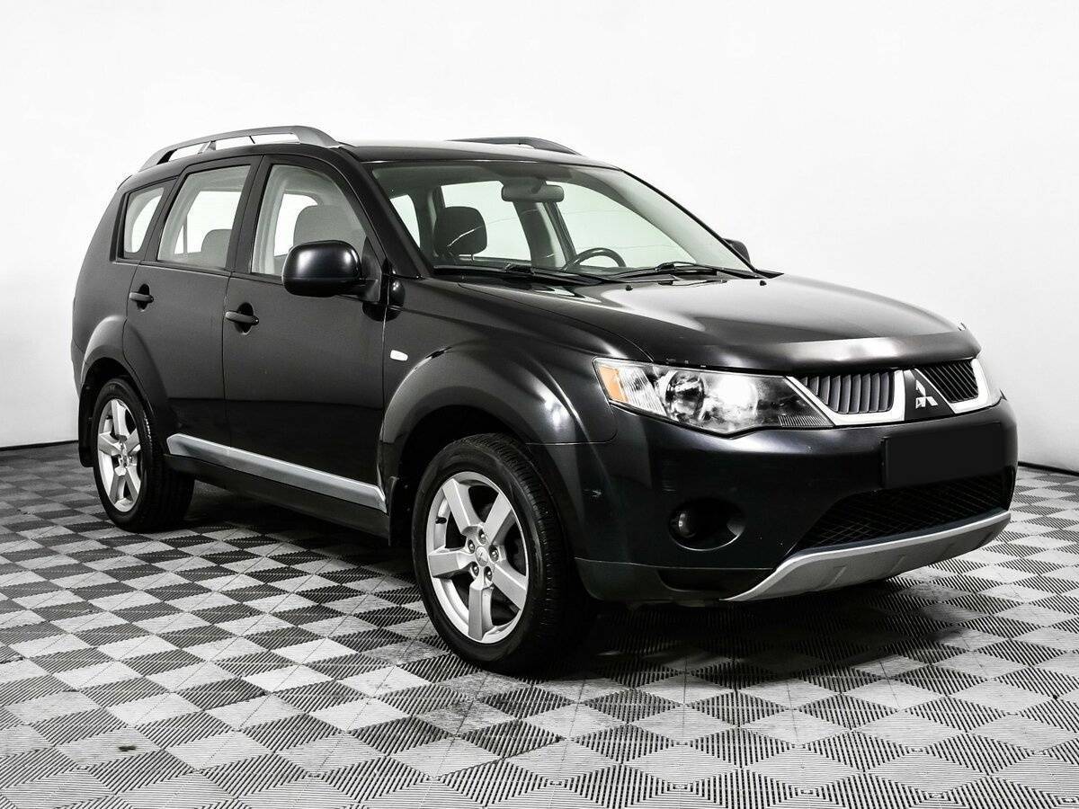 Б/У Митсубиши Оутлэндер 2008 года. Фото: #2