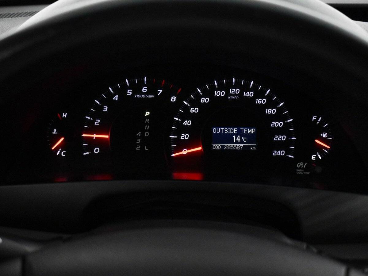 Б/У Тойота Камри 2008 года. Фото: #16