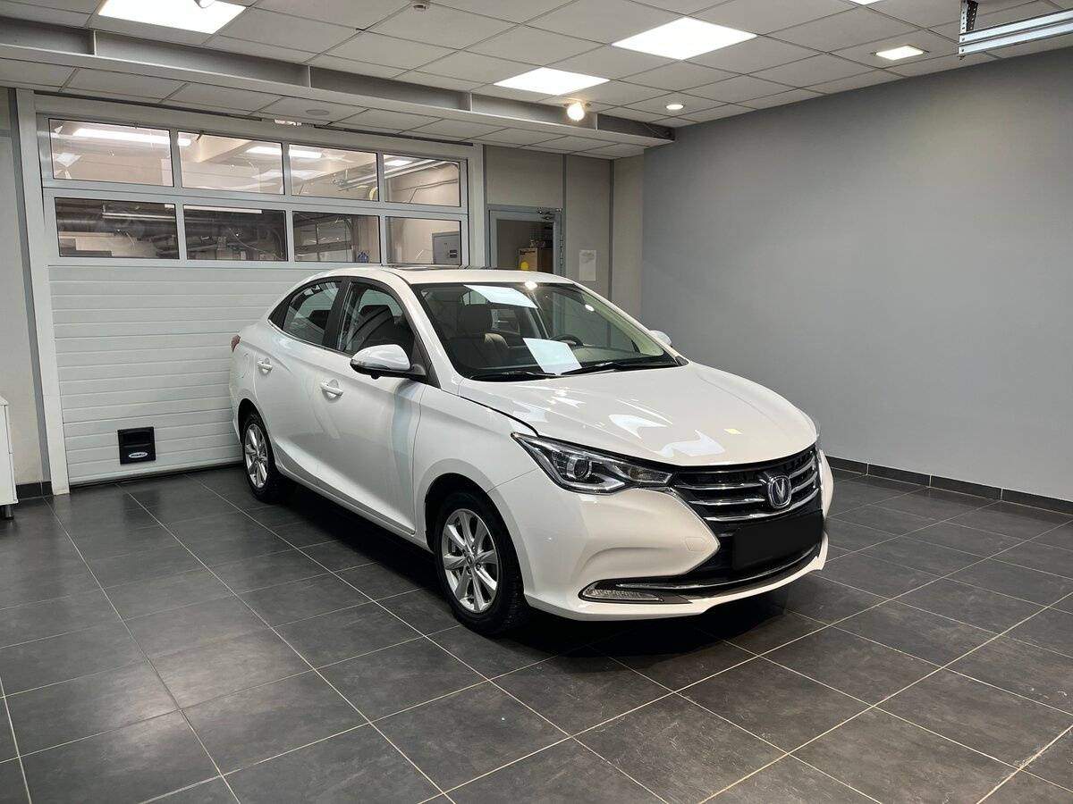 Б/У Чанган Алсвин 2023 года. Фото: #2