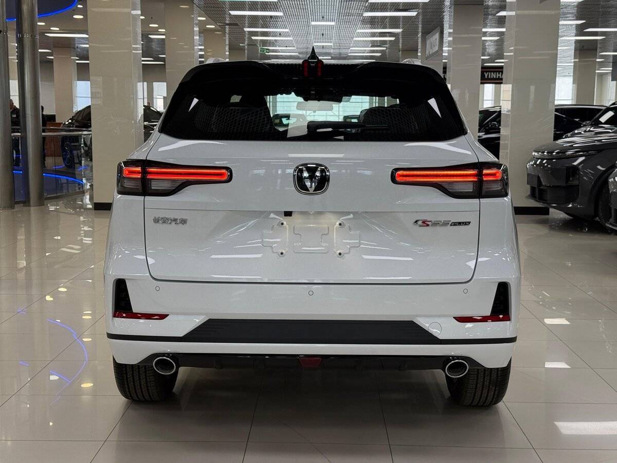 Б/У Чанган CS55 Plus 2024 года. Фото: #4